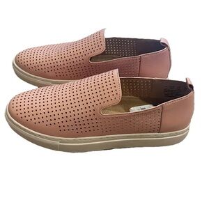🆕 Hush Puppies Manda perforated leather slip on sneakers flats blush pink